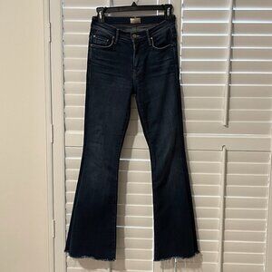 Mother Denim - The Weekender Fray size 25. Dark Blue Wash
